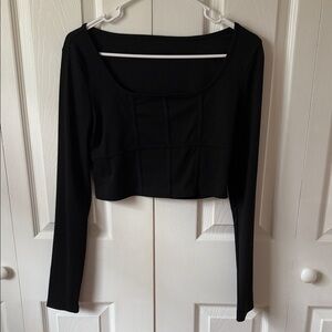 SHEIN Black Long Sleeve Crop Top